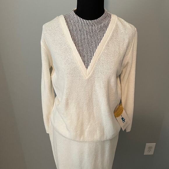 Deadstock Vintage NWT Knit Top and Skirt Outfit~ XS - Picture 4 of 12
